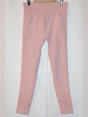 Body & Sol Pink Seamless High-Waisted Leggings.